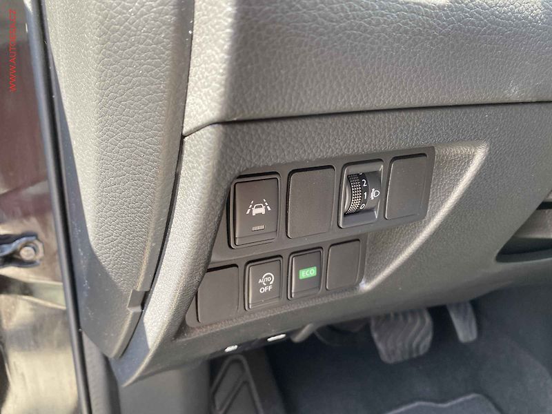 Nissan Qashqai (2017) 1.6 dCi, N-Connecta, AT, TZ - fotka 15 z 17