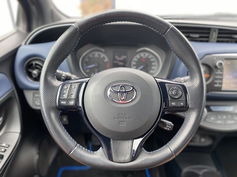 Toyota Yaris 1.5i, ČR, Selection, záruka - fotka 13 z 33
