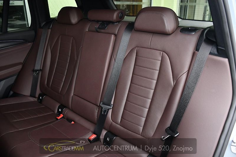 BMW X3 xDrive30d M-SPORT 1M ČR - fotka 17 z 54