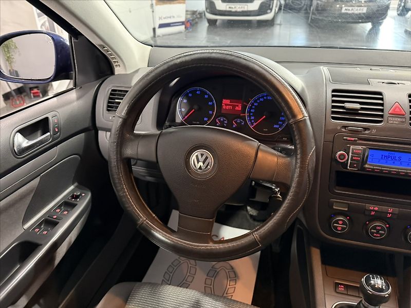 Volkswagen Golf 1,4   TSI 90KW TREND TAŽNÉ - fotka 13 z 18