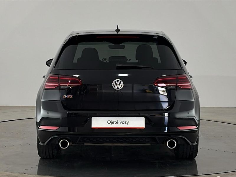 Volkswagen Golf GTI,DSG - fotka 17 z 27