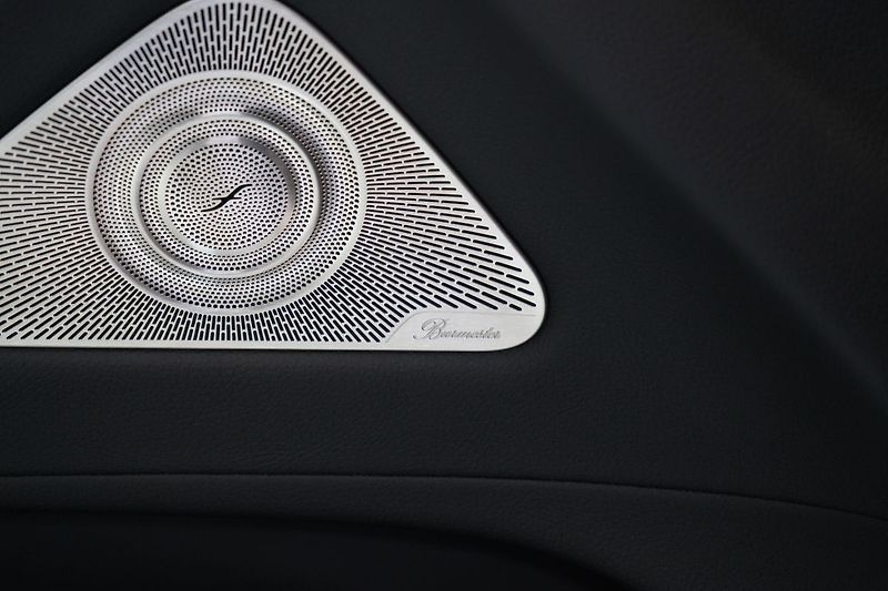 Mercedes-Benz Třídy S 400d 4MATIC L, AMG, Panorama - fotka 22 z 50