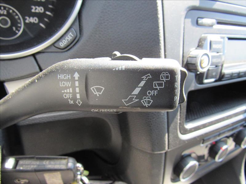 Volkswagen Golf 1,6 TDi 77kW Variant - fotka 18 z 29