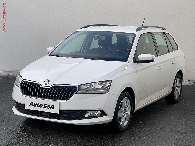 Škoda Fabia (2019) 1.0 TSi, ČR, Ambition, +kola - fotka 3 z 17