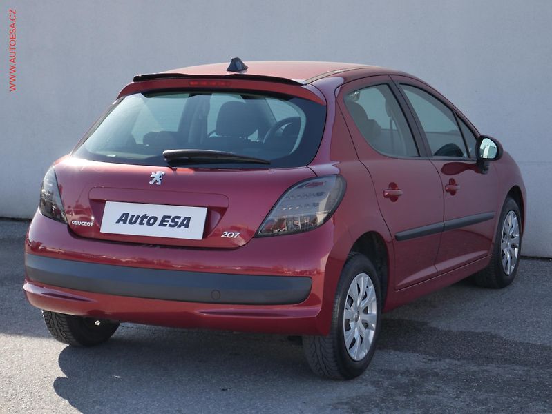 Peugeot 207 (2010) 1.4i, ČR, AC - fotka 4 z 14