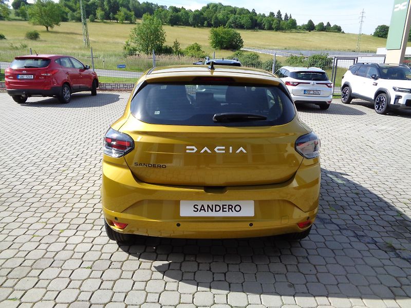 Dacia Sandero (2026) Expression TCe 100    - fotka 5 z 15