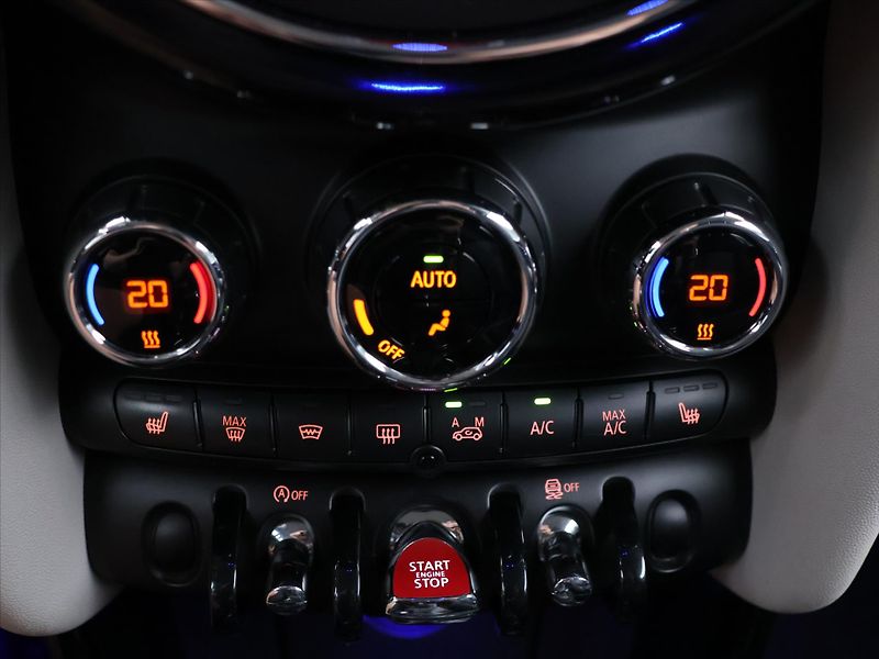 Mini Cooper 1,5 TURBO CZ ORIG ALU AUT KLIM - fotka 17 z 27