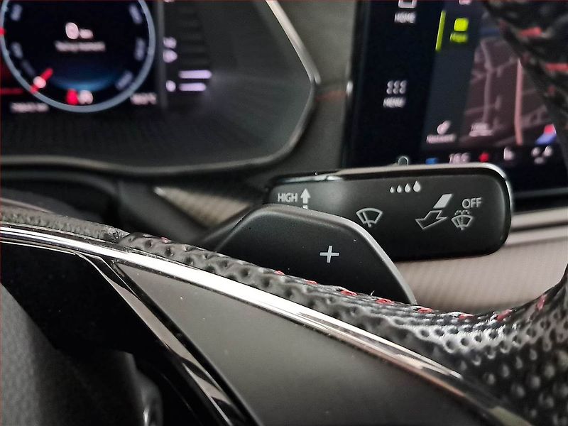 Škoda Octavia (2023) RS 2.0 TDI - fotka 21 z 22