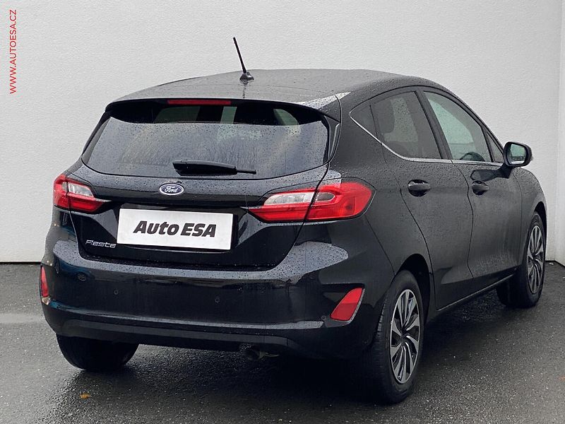 Ford Fiesta (2023) 1.1 Ti-VTC, Titanium, LED - fotka 4 z 16