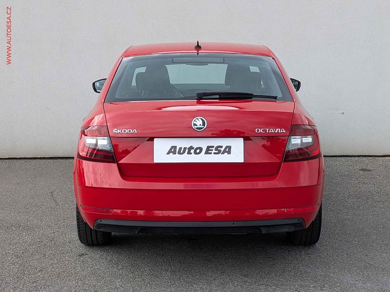 Škoda Octavia (2019) 2.0 TDi, 1.maj,ČR, Style - fotka 5 z 16