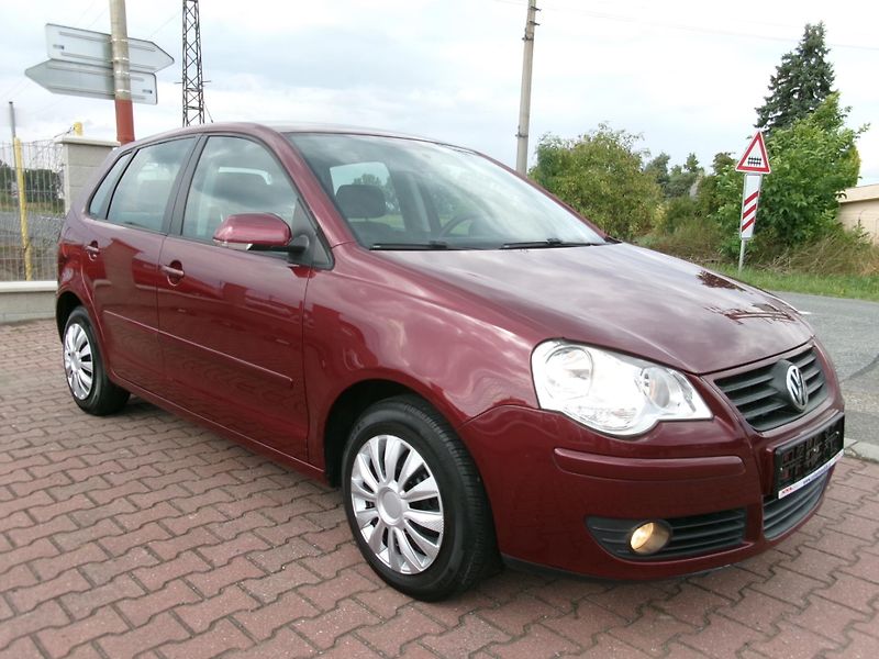 Volkswagen Polo (2006) 1,4 16V COMFORT AC ISOFIX - fotka 8 z 26