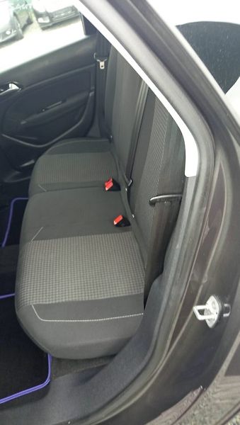 Peugeot 308 (2018) - fotka 19 z 36