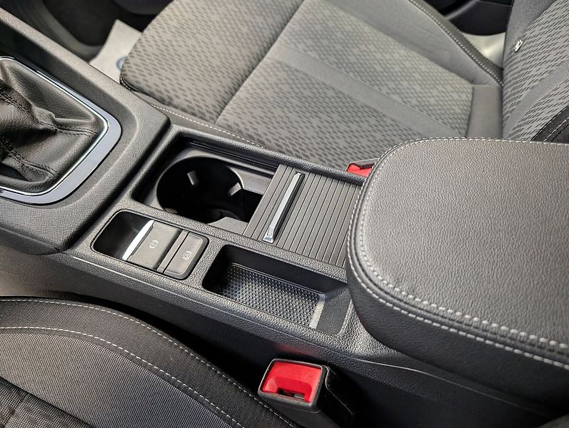 Škoda Octavia 1.5 TSI STYLE PLUS - fotka 21 z 33