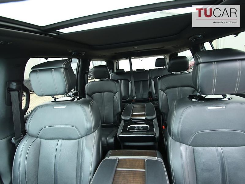 Jeep Grand Wagoneer (2022) 6.4 V8 SERIES III  - fotka 33 z 45