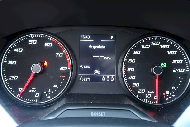 Seat Arona (2019) FR 1.0 TSI 85 kW DSG - fotka 6 z 32