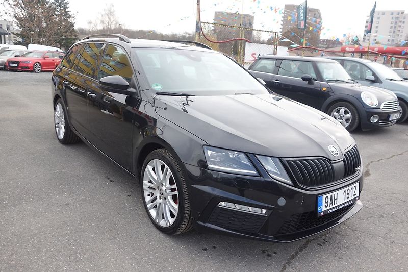 Škoda Octavia 2,0TDi 135kW RS DSG!! PANO!! - fotka 5 z 34