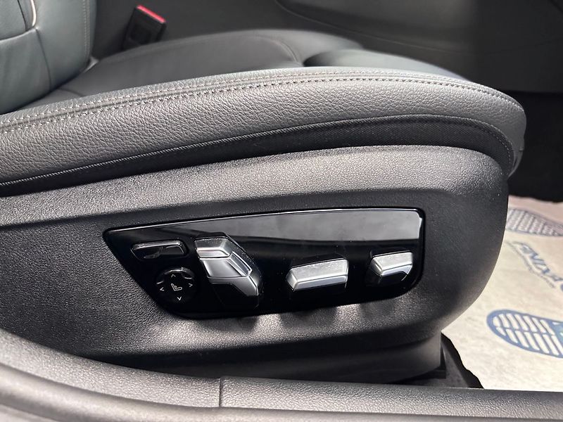 BMW Řada 5 XDRIVE TOURING - fotka 25 z 30