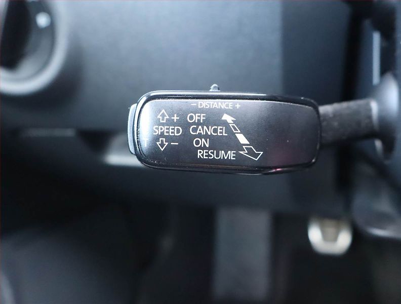 Škoda Octavia (2016) 2.0 TDI, Kůže, Navi, Bi-Xenony - fotka 23 z 27