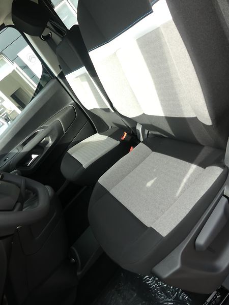 Citroën Berlingo (2026) PLUS Diesel 100k Manual - fotka 8 z 19