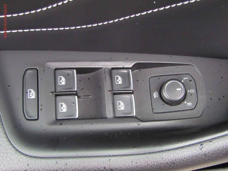 Volkswagen Passat (2020) 2.0 TDi 4x4, ČR, Alltrack - fotka 11 z 21