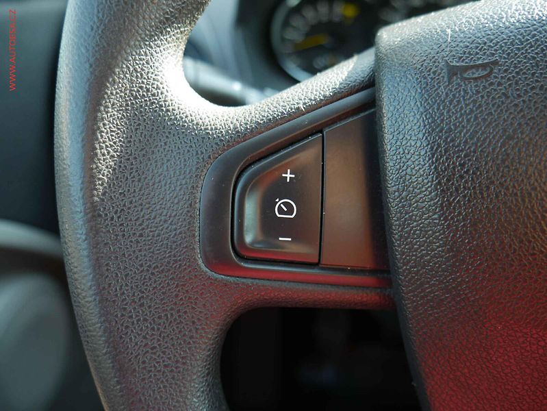 Renault Mégane (2010) 1.6i, 1.maj,ČR, AC, tempo - fotka 13 z 19