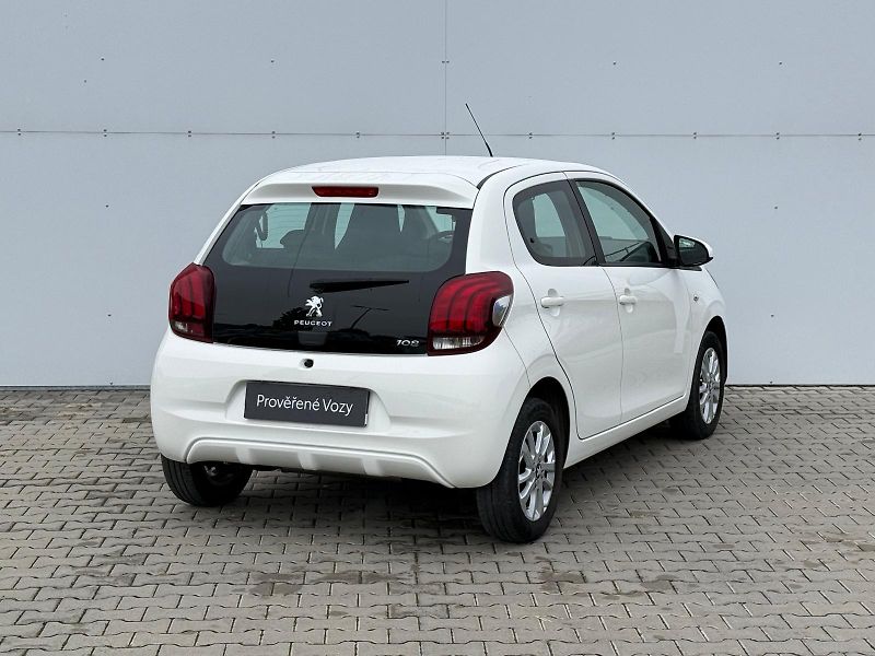 Peugeot 108 1,0 VTI 53KW - fotka 2 z 25
