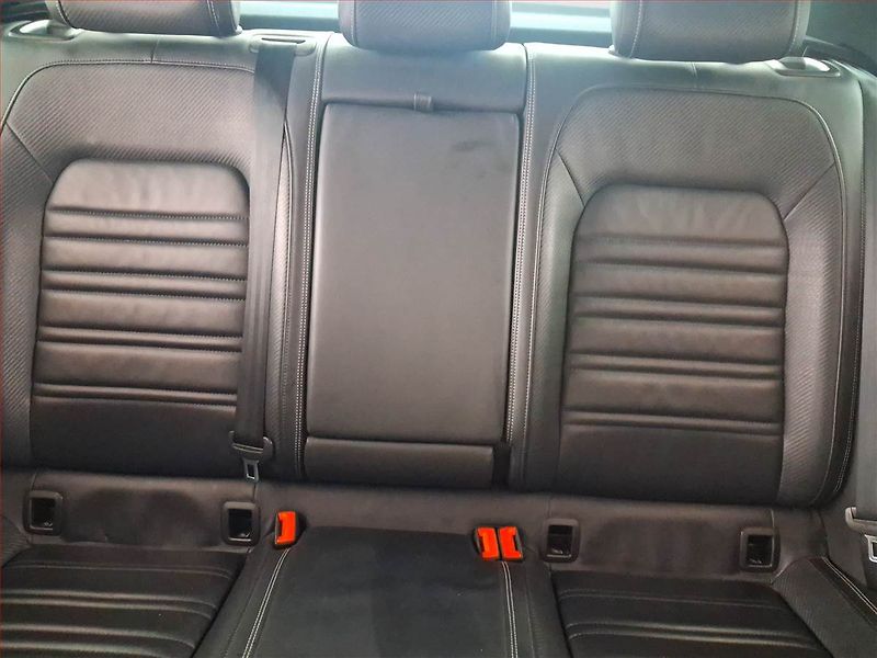 Volkswagen Passat (2016) R-Line 2.0 BiTDI, 4X4 - fotka 10 z 19