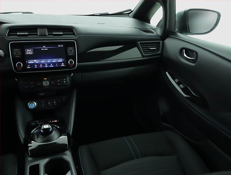 Nissan Leaf (2022) 40 kWh, SoH 89%, Automat - fotka 8 z 18