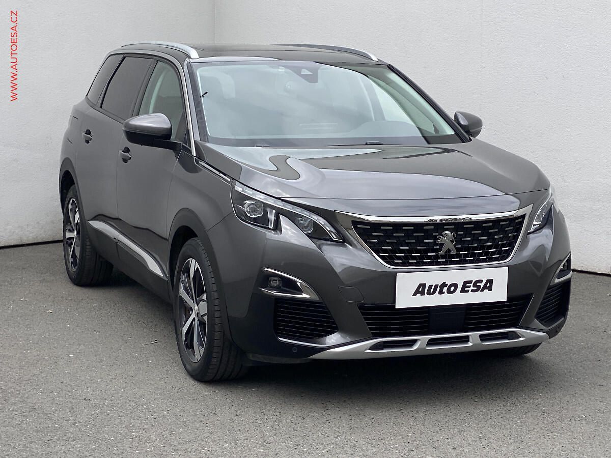 Peugeot 5008 1.2 PT 7míst, Allure, LED