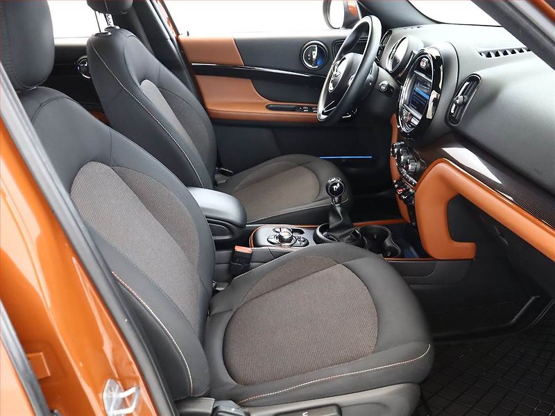 Mini Countryman (2018) Cooper, Serv.kniha, Navi - fotka 7 z 15