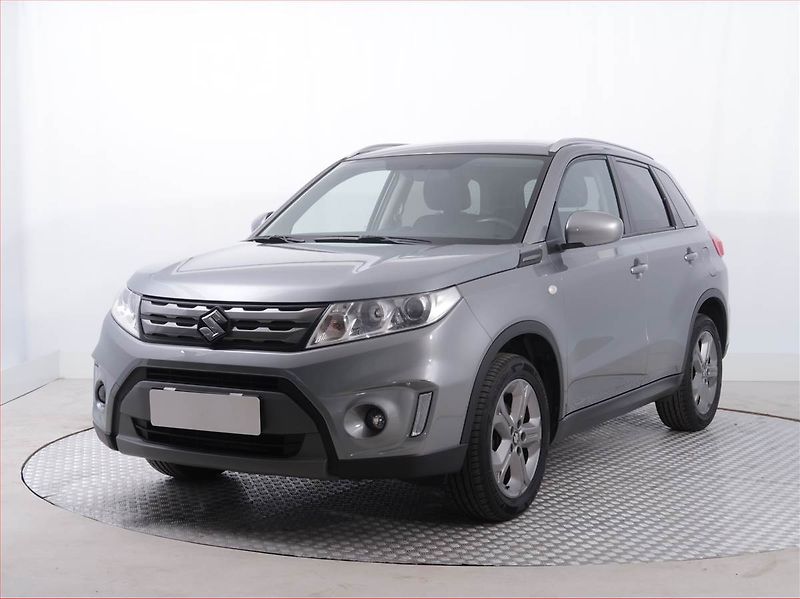 Suzuki Vitara (2018) Premium 1.6 VVT, ČR,1.maj - fotka 2 z 21