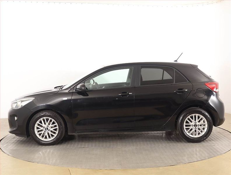 Kia Rio (2017) 1.4 CVVT, Serv.kniha, Tempomat - fotka 3 z 17