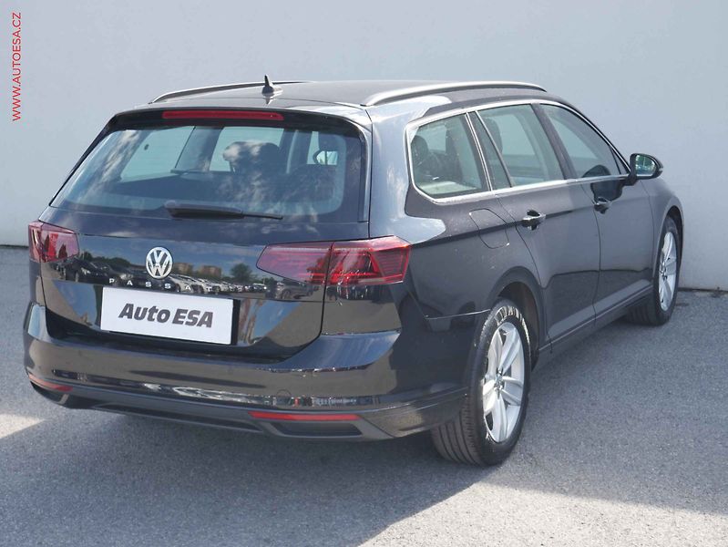 Volkswagen Passat (2019) 2.0TDi, DSG, LED, navi - fotka 4 z 13