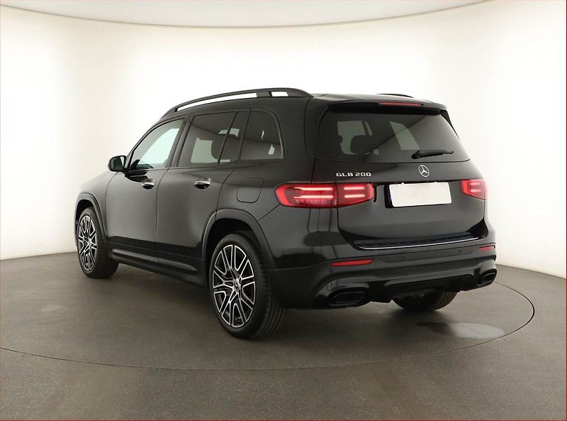 Mercedes-Benz GLB (2026) 200, AMG Line, Navigace - fotka 4 z 20