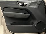 Volvo XC60 B5 AWD DARK PLUS AUT CZ - náhled 7