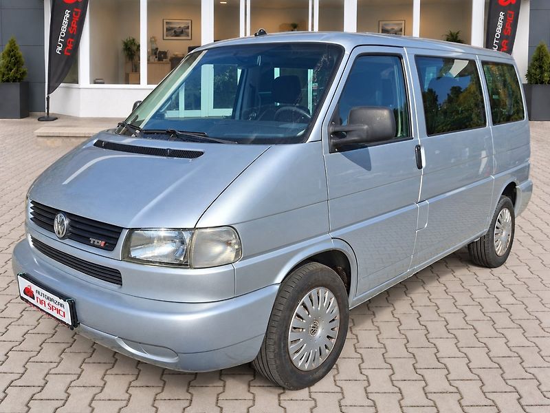 Volkswagen Caravelle (2002) 2.5TDI 111kW -7.MÍST-TAŽ.ZAŘ. - fotka 4 z 23