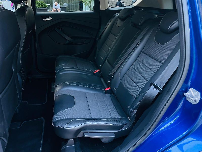 Ford Kuga 2.0TDCi MANUÁL SERVISKA TAŽNÉ  - fotka 33 z 46