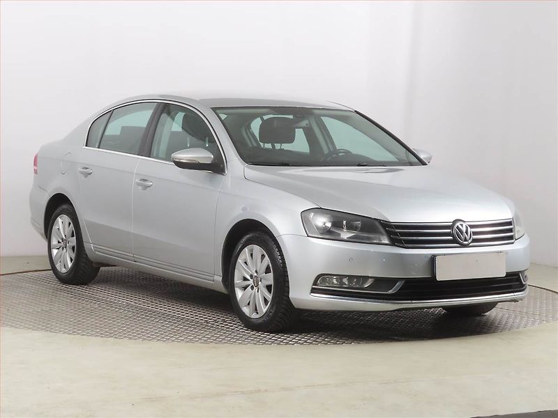 Volkswagen Passat (2011) Comfortline 2.0 TDI, 4X4 - fotografie inzerátu
