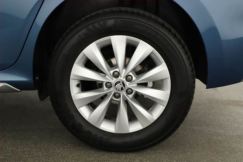 Škoda Kamiq (2021) Style 1.5 TSI - fotka 14 z 14