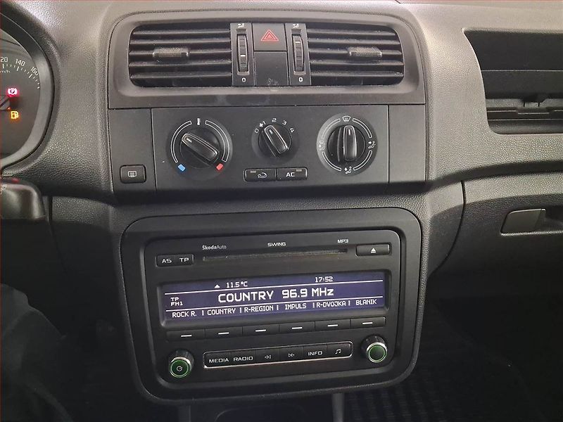 Škoda Roomster (2011) 1.2 12V, nová STK, Tažné - fotka 12 z 17