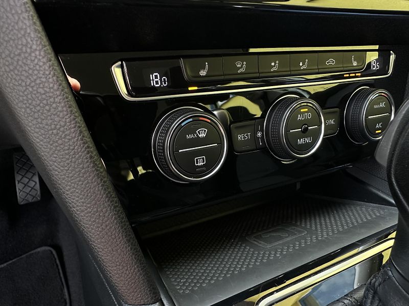 Volkswagen Passat (2020) 1.5TSI/110kW *DSG * LED*  - fotka 18 z 43
