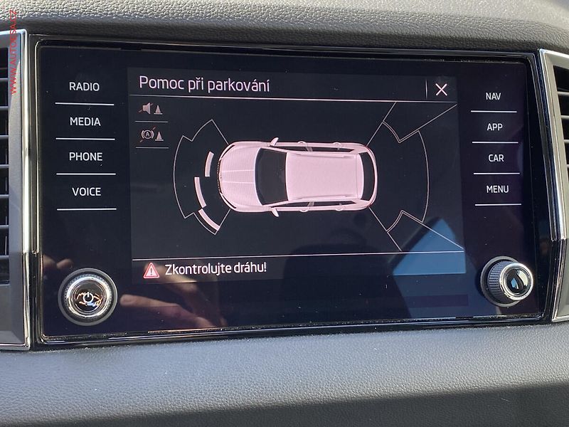 Škoda Karoq (2021) 2.0 TDi 4X4, Clever, DSG, TZ - fotka 17 z 17