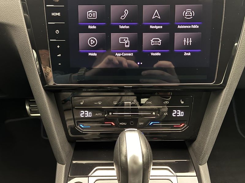 Volkswagen Arteon Shooting Brake R 2,0 TSI 235kW DSG 4Motion DP - fotka 22 z 32