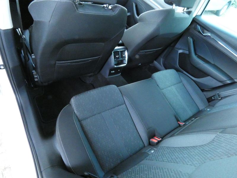 Škoda Octavia (2023) Style Plus 1,5 TSI 110KW - fotka 24 z 30