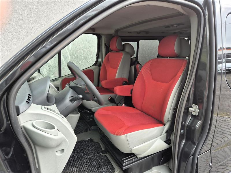 Opel Vivaro (2014) 2,0 CDTi Life Westfalia Obytný - fotka 13 z 31