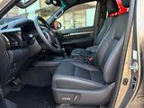Toyota Hilux 2.8 INVINCIBLE skladem - náhled 7
