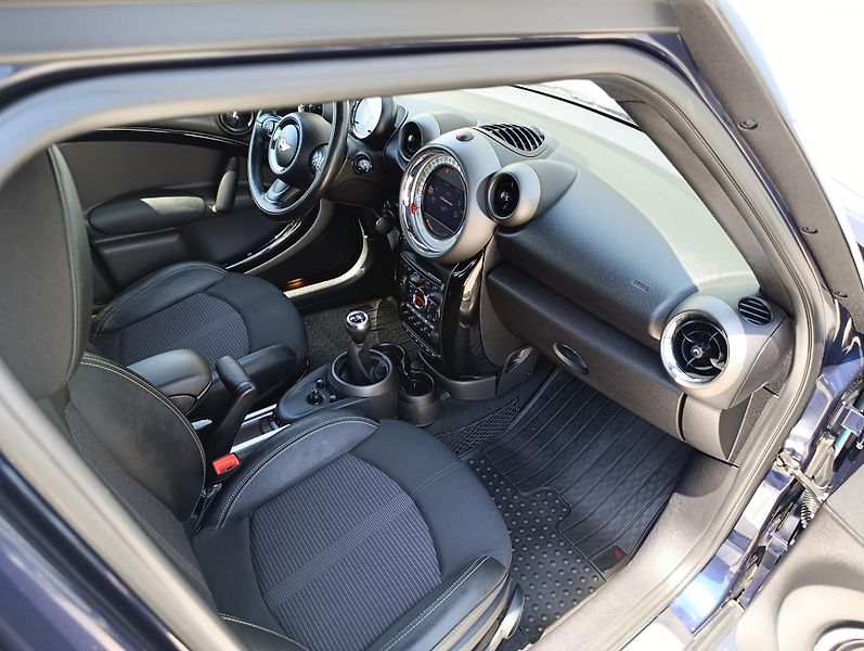 Mini Countryman 1.6D 82kW 4X4 ČR 1.MAJITEL DPH - fotka 19 z 32