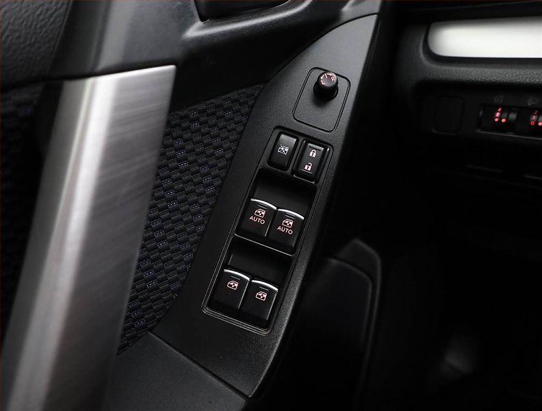 Subaru Forester (2016) 2.0 X, LPG, 4X4, Automat - fotka 14 z 17