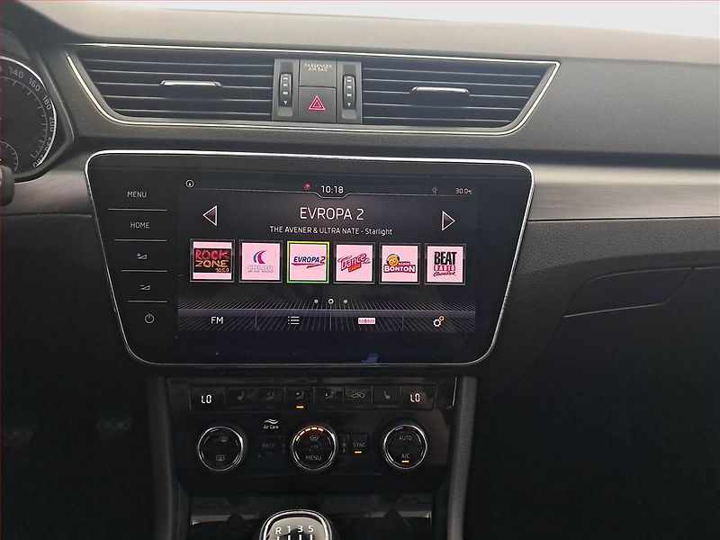 Škoda Superb (2019) Style 1.5 TSI, Kůže, Navi - fotka 12 z 16