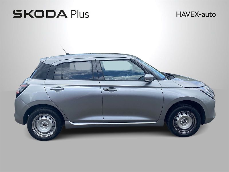 Suzuki Swift (2024) 1,2 4x4 - fotka 3 z 26